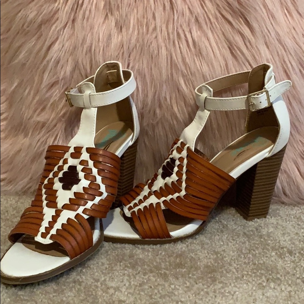 Plume Heels